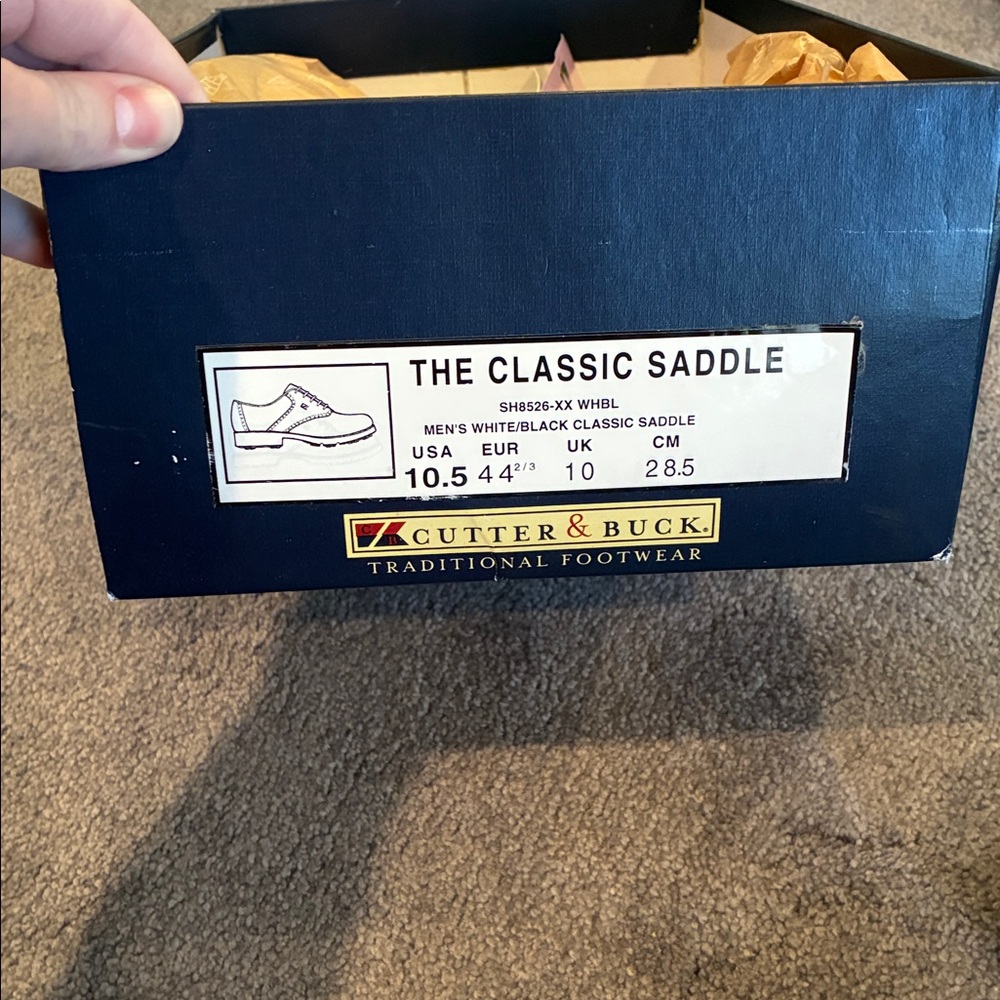 Cutter and Buck Golf Shoes - Picture 2 of 10